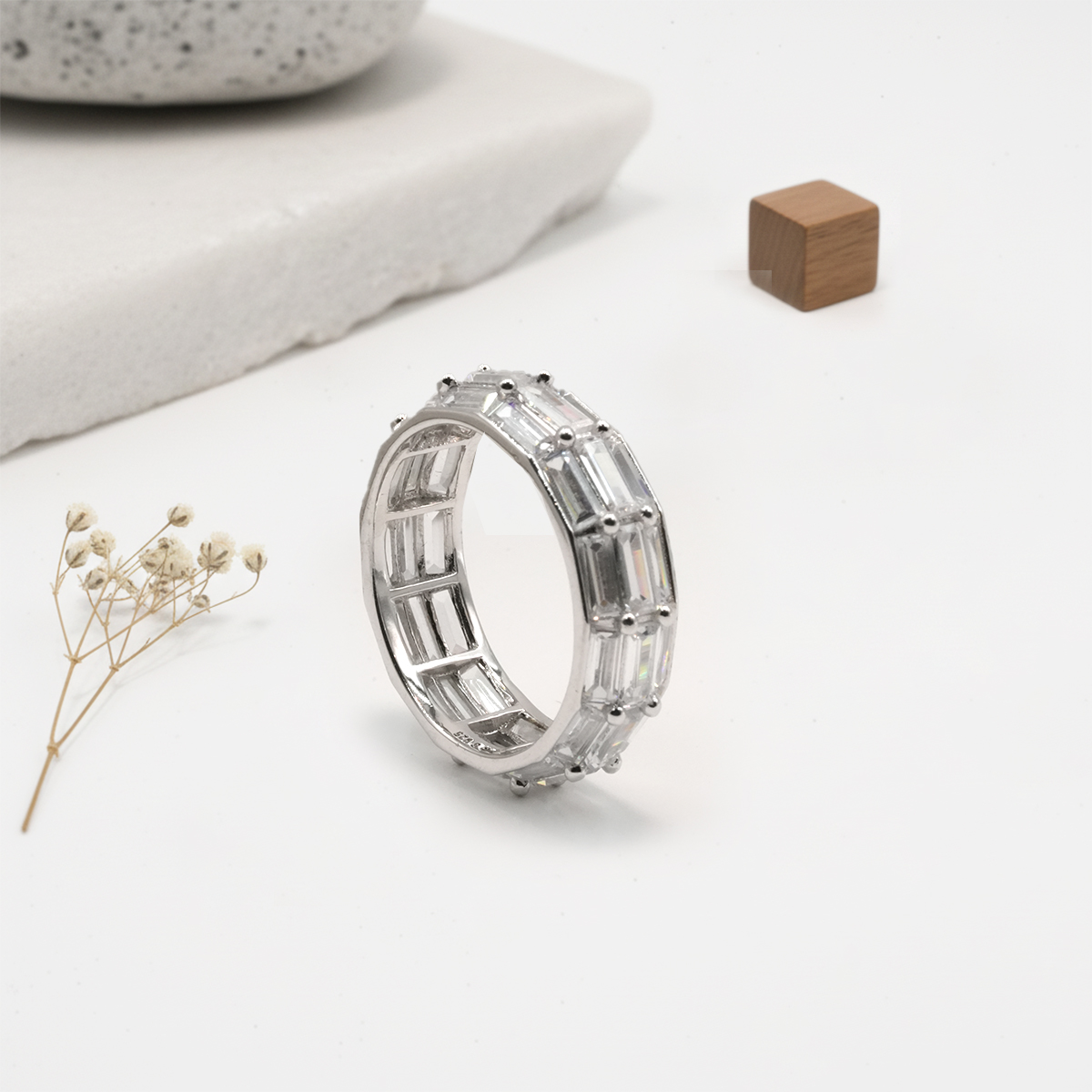 PREMIUM 925 SILVER EXCLUSIVE BAGUETTE BAND SIZE - 16 - Image 2