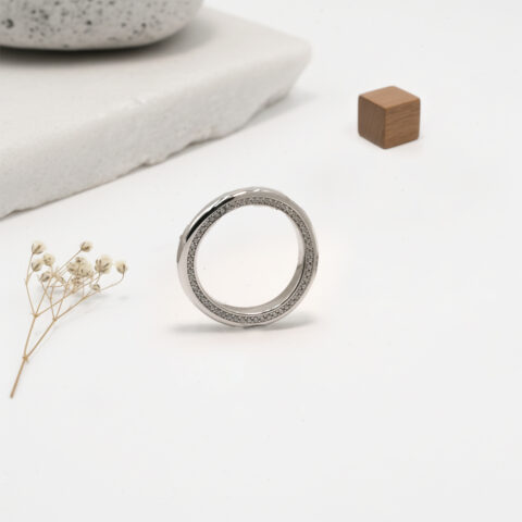 PREMIUM 925  EXCLUSIVE SILVER SIDE STONE RING - SIZE 11