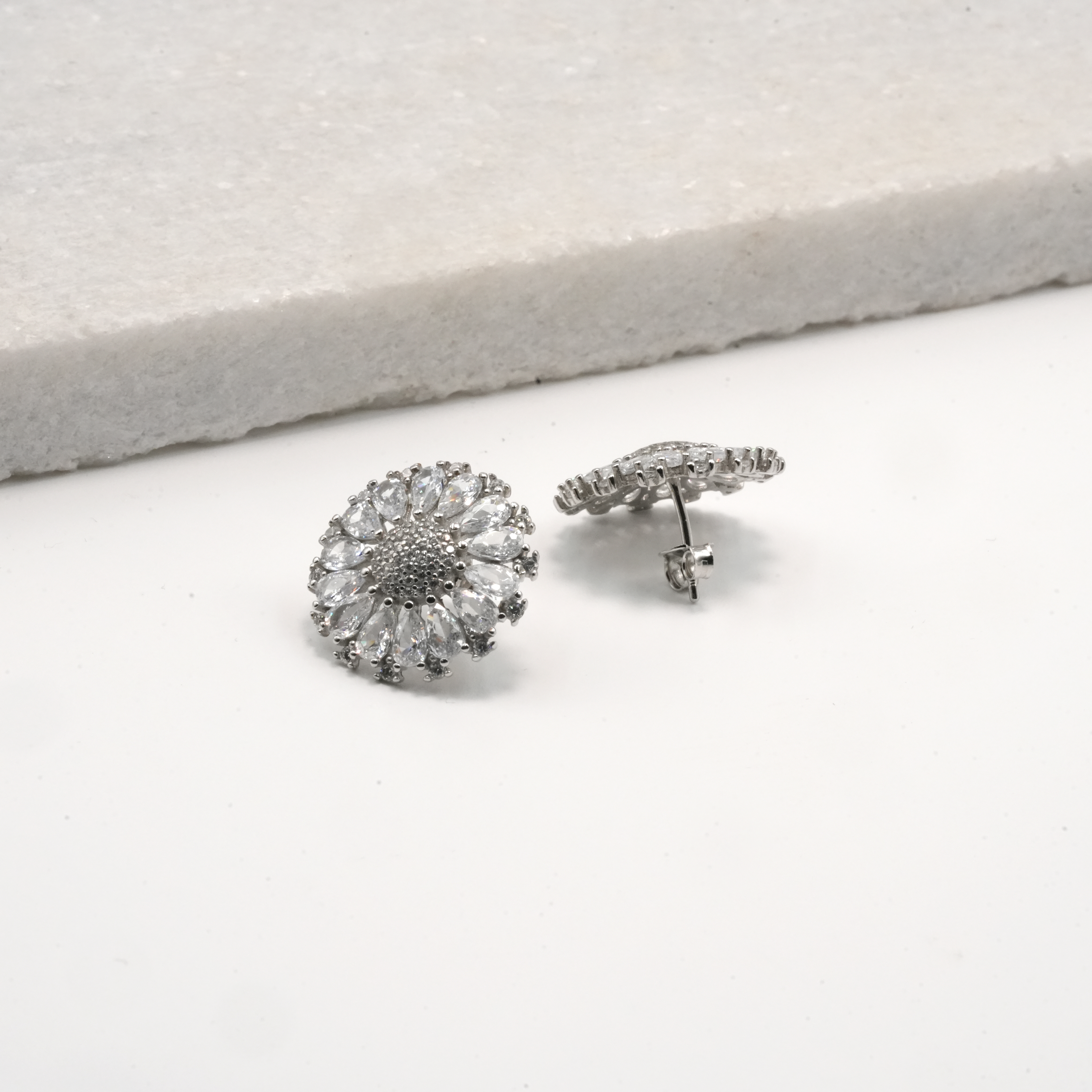 PREMIUM 925 SILVER SNOWFLOWER STUDS