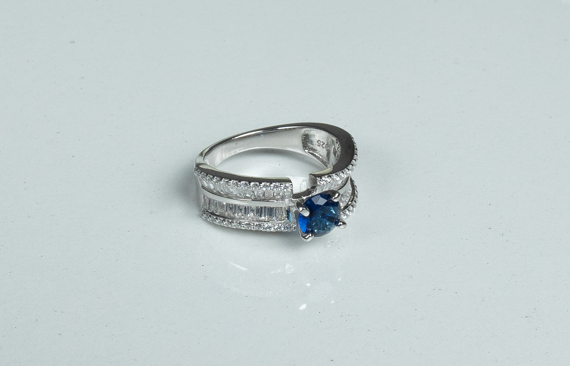 PREMIUM 925 SILVER DEEP BLUE COLOUR STONE WITH BUGGATE STONE RING SIZE - 14