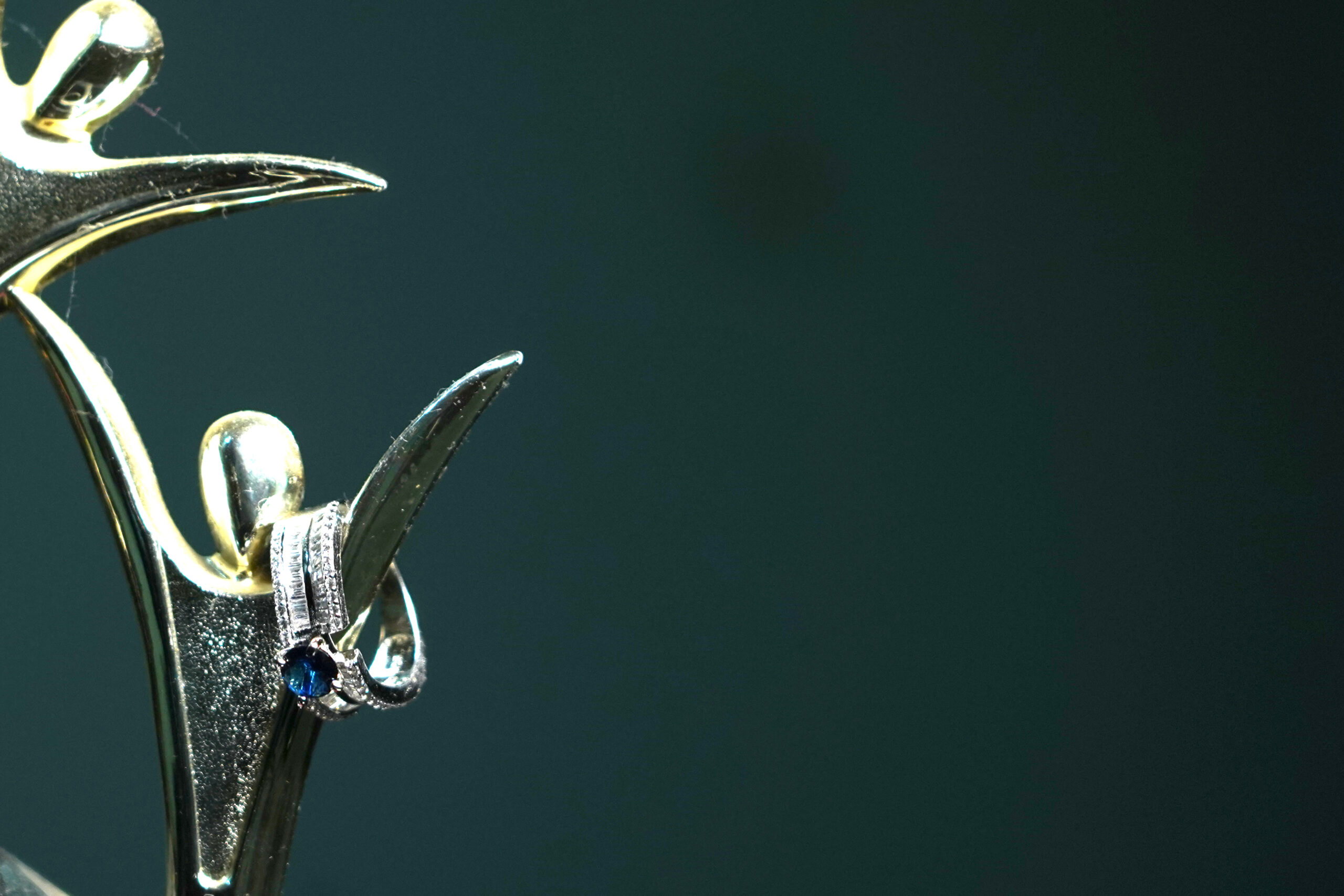 PREMIUM 925 SILVER DEEP BLUE COLOUR STONE WITH BUGGATE STONE RING SIZE - 14 - Image 3