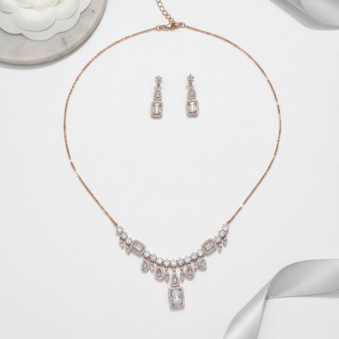 PREMIUM 925 SILVER ROYAL BUGUATTE STONE NECKLESS