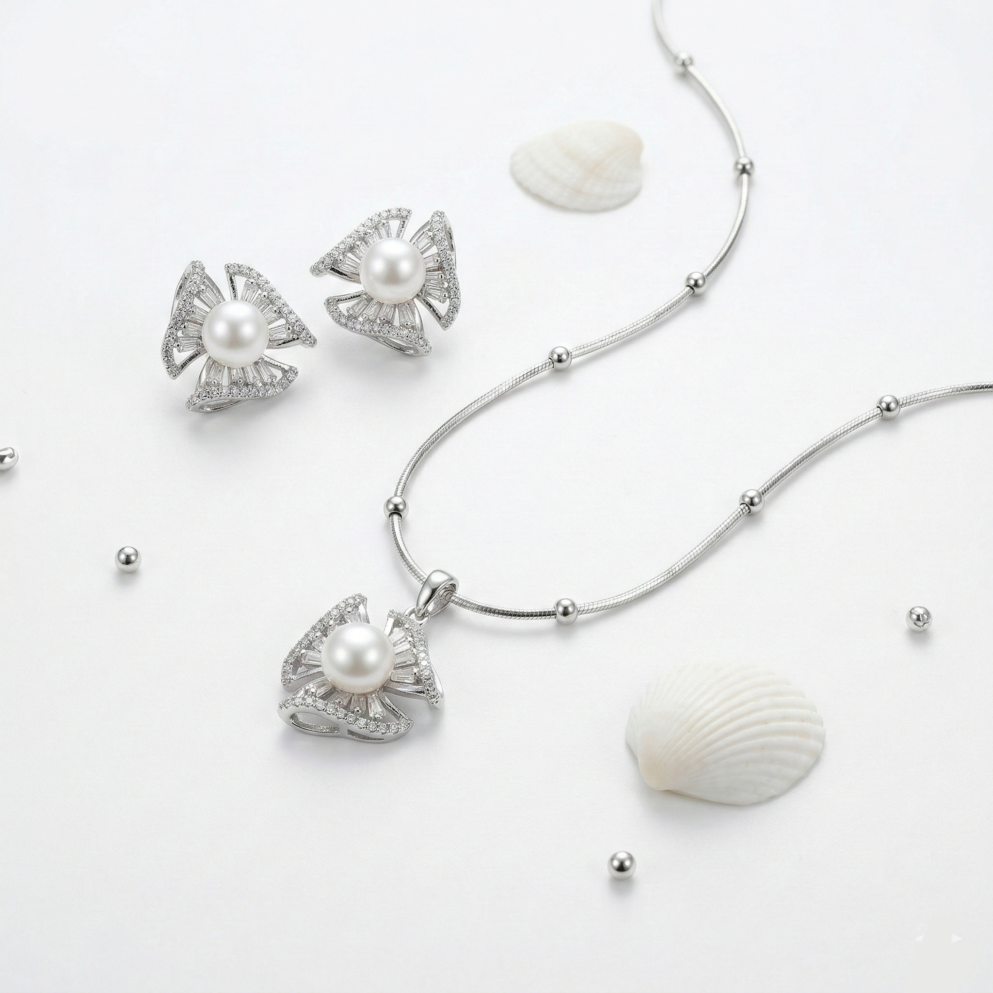 EXCLUSIVE 925 SILVER TRIANGLE BAGUTTE STONE WITH PEARL PENDANT SET - Image 2