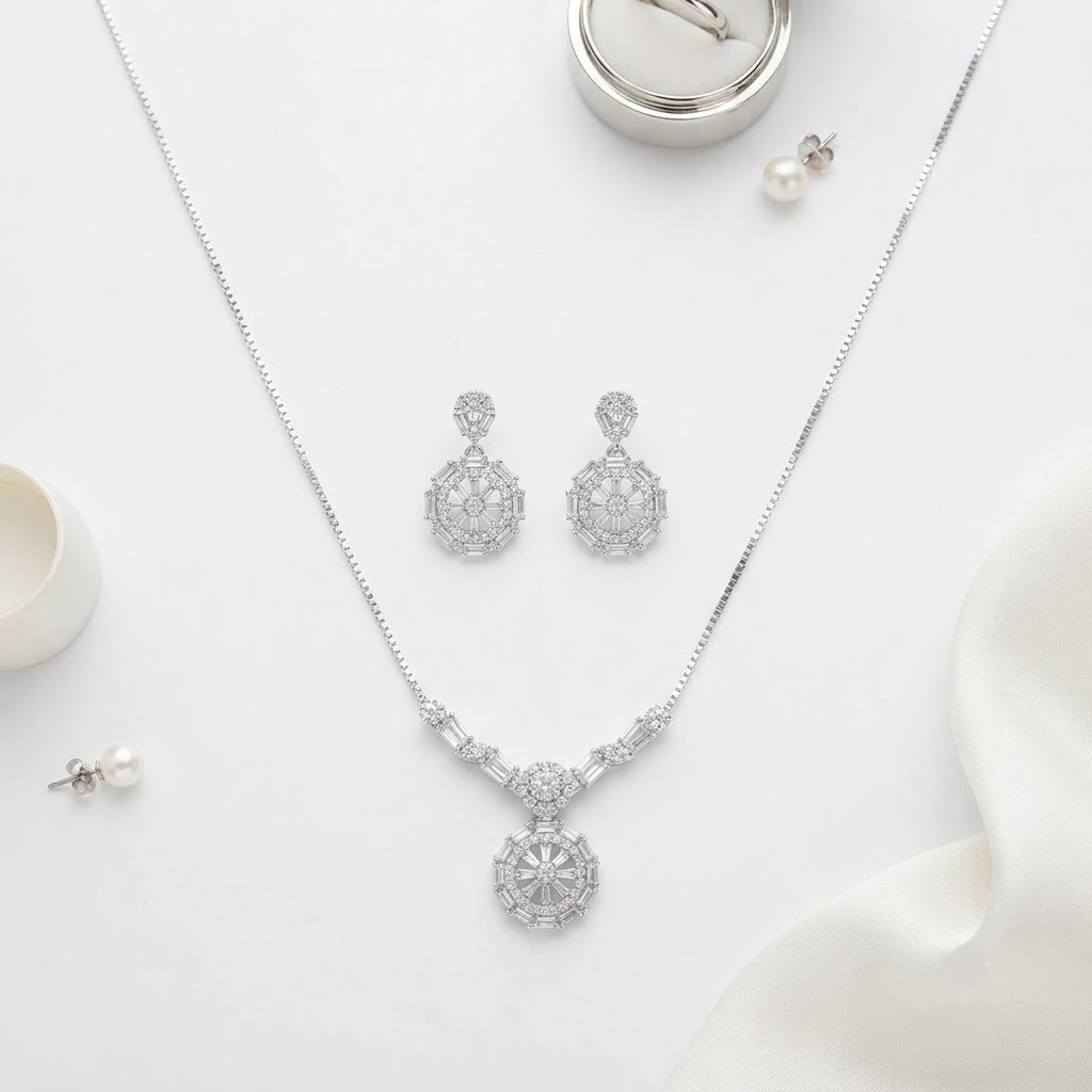 ETERNAL SPARKLE CIRCULAR SILVER NECKLESS - Image 2
